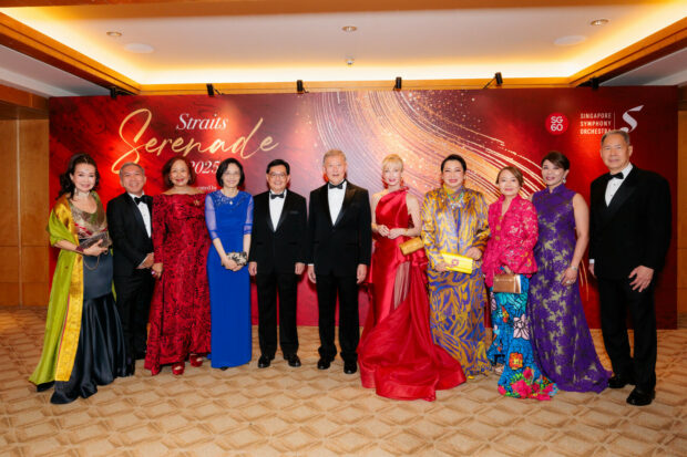SSO Symphony Ball Committee, (L-R) Mrs Celeste Basapa, Mr Chang Chee Pay, Mrs Kim Camacho, Ms Joy Tan, Mr Goh Yew Lin, Ms Paige Parker, Ms Kris Tan, Dr Karen Soh and Mr Geoffrey Wong with Deputy Prime Minister Heng Swee Keat and Ms Chang Hwee Nee. (Photo: Twist Media)