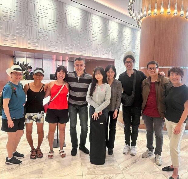 From L-R: donor Suzanne Lim and companions from Singapore, Mr Kenneth Kwok, CEO, Singapore Symphony Group, violinist Chloe Chua and her mother, SSO Principal Cello Ng Pei-Sian, SSO Board Member Mr Jesher Loi and Ms Jenny Ang, Deputy CEO (Patrons & Corporate Services), Singapore Symphony Group.