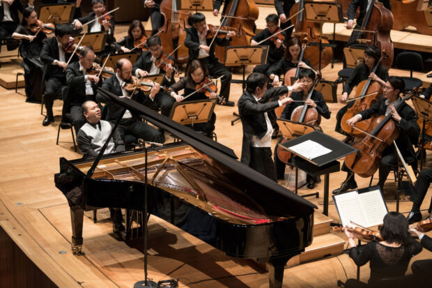 The concerto soloist for our 40th Anniversary Gala was Singaporean pianist Lim Yan, the new Artistic Director of the Singapore International Piano Festival, and the concert was conducted by our outgoing Music Director Lan Shui, in his penultimate concert as Music Director.