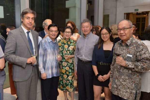 L-R: French Ambassador to Singapore Marc Abensour, Deputy Prime Minister Heng Swee Keat, guest of honour Professor Chan Heng Chee, SSG Chairman Goh Yew Lin, Sara Goh, SSO Council Honorary Chairman Cham Tao Soon
