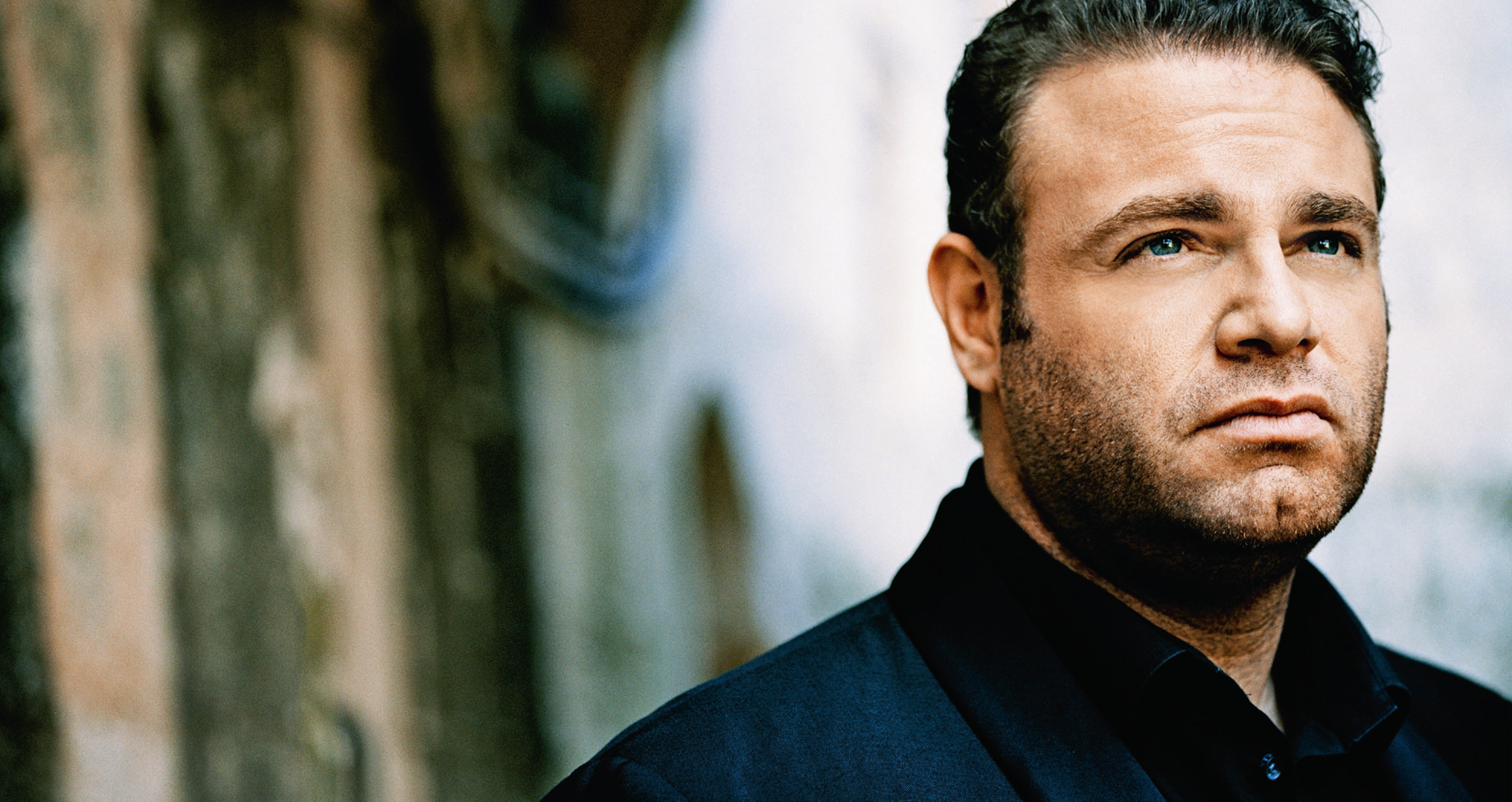 Superstar tenor Joseph Calleja comes Singapore Symphony Orchestra