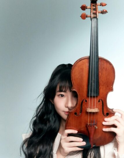 Chloe Chua / Tchaikovsky Violin Concerto