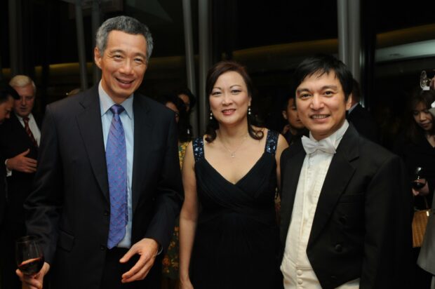 Lynnette with PM Lee Hsien Loong and Maestro Lan Shui at the SSO 30th Anniversary Concert in 2009.