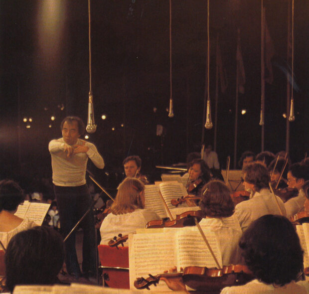 Soon after joining the Singapore Symphony Orchestra, Lynnette went on tour with the SSO to Malaysia and the Philippines in 1980.