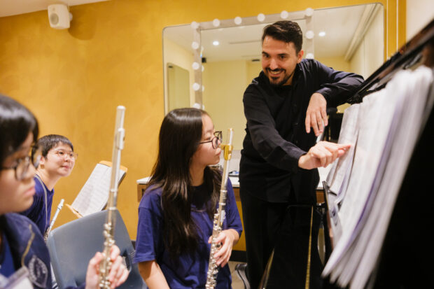 SSO flautist/Assistant Principal Piccolo Roberto Alvarez coaching students in an exclusive mentorship programme as part of the SSO Demonstration Concert.