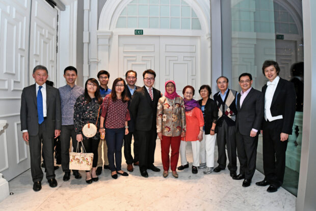 President Halimah met with Kevin’s family, the SSO team, and guests Heng Swee Keat, Deputy Prime Minister, and Baey Yam Keng, Senior Parliamentary Secretary for Culture, Community and Youth.