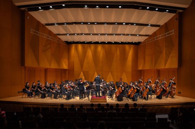 SNYO performing at the Shenzhen Grand Theatre