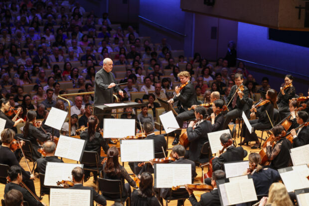 SSO performing at Queensland Performing Arts Centre as part of the Singapore Symphony Australian Tour.