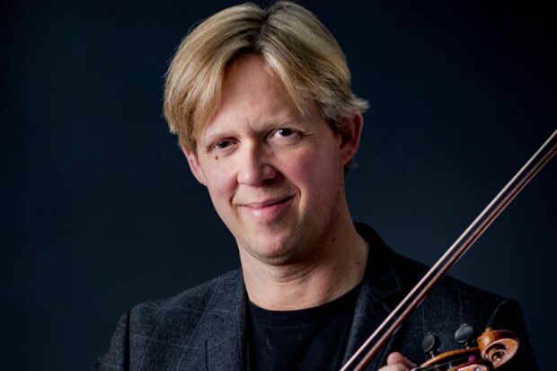 Violin: Erik Heide